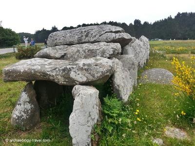 carnac-dolmen